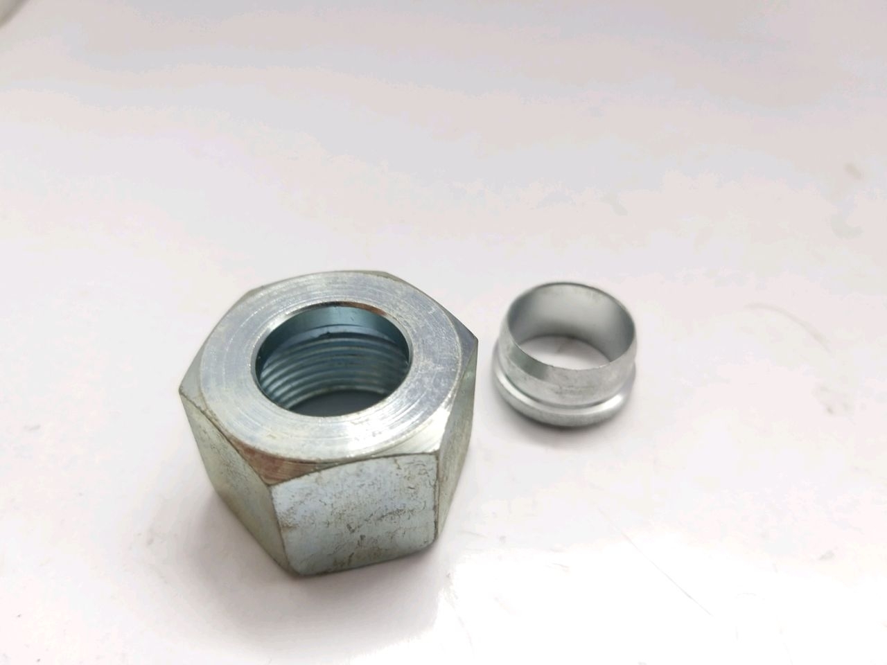 Conector metal (d 12/15 mm)
