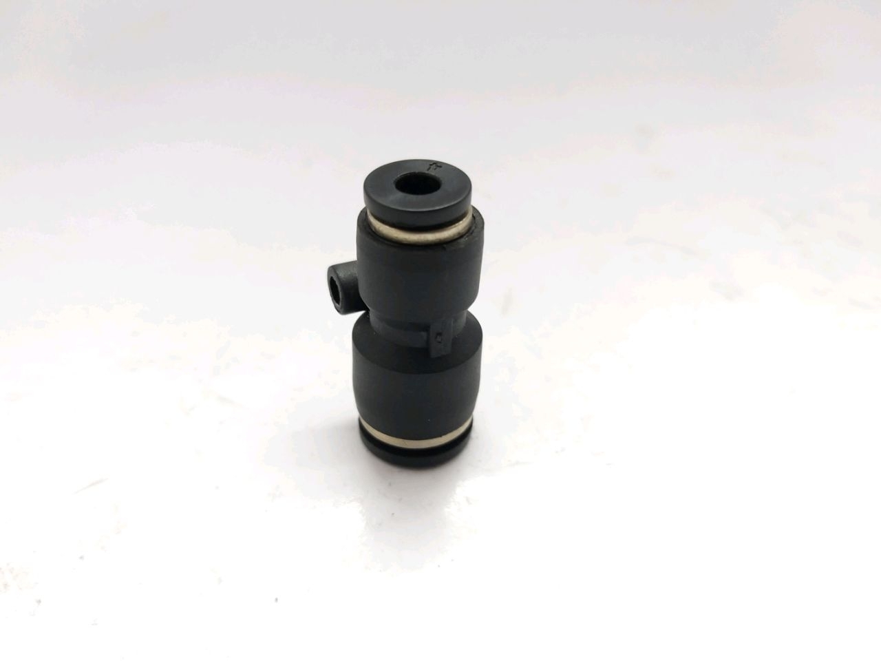 Conector plastic (4-8mm)
