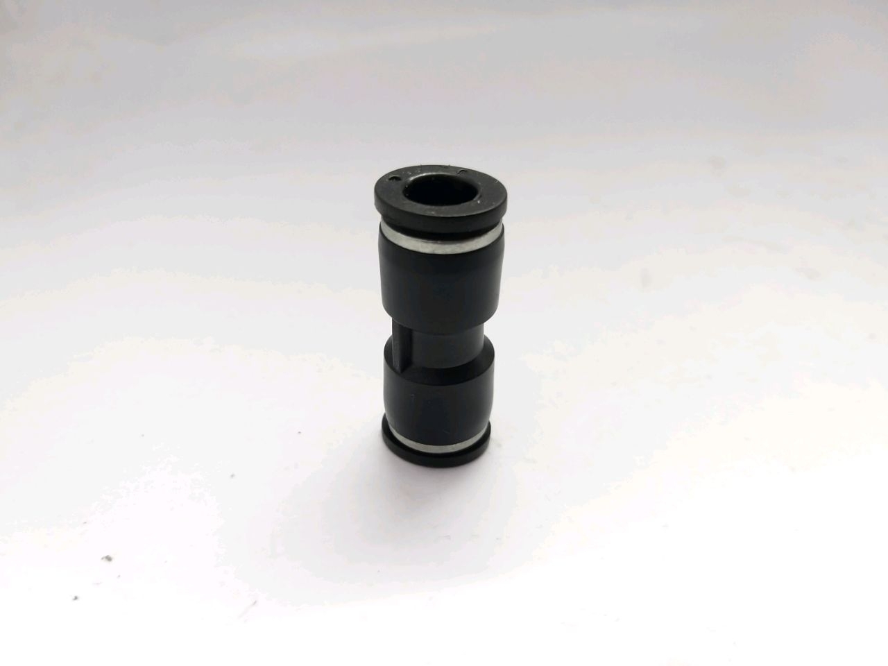 Conector plastic (8mm)