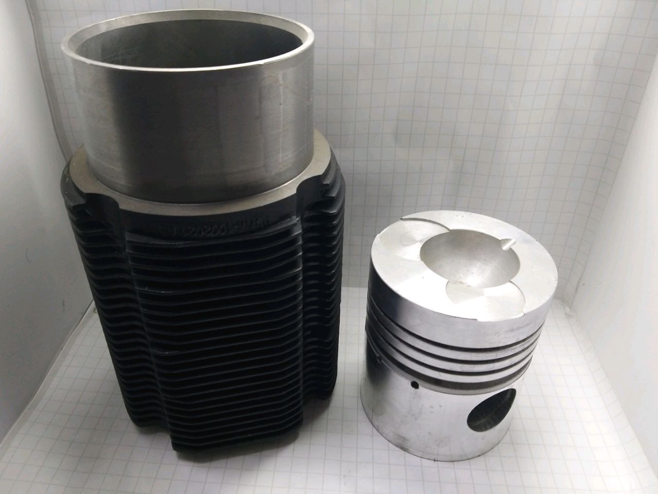 Grupa cilindru-piston T-25, T-40 (C+P) (A)
