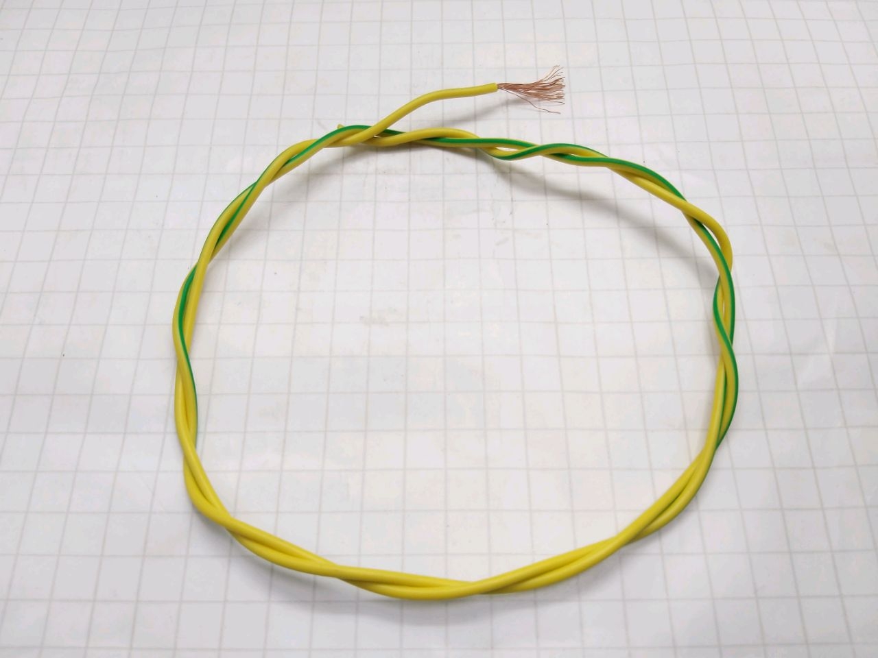 Кабель электрический PV-3 1,0 (желто-зеленый)