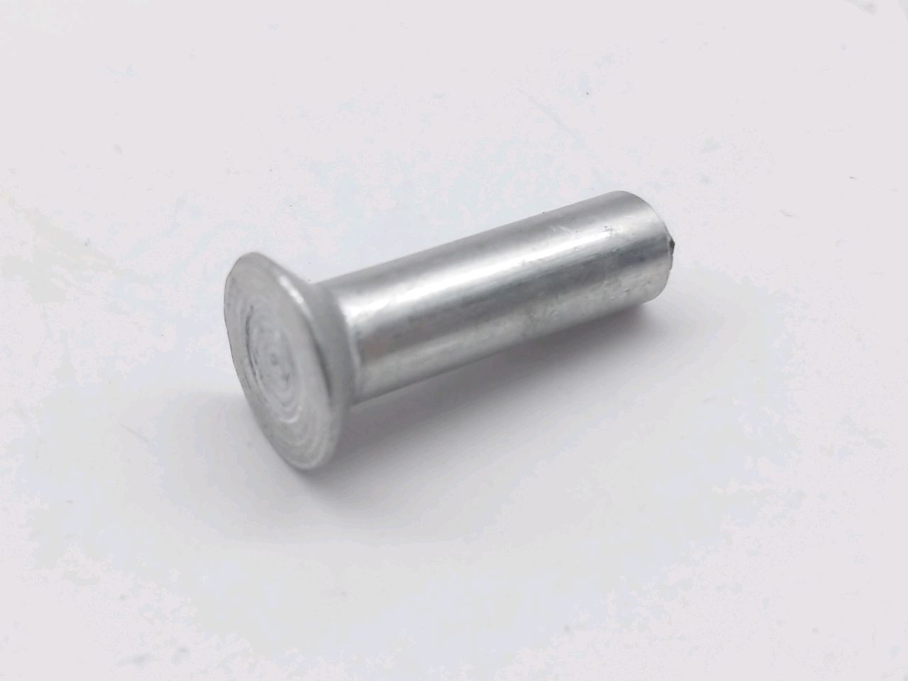 Nit de aluminiu 8x28 de aluminiu (1kg=2170 buc)
