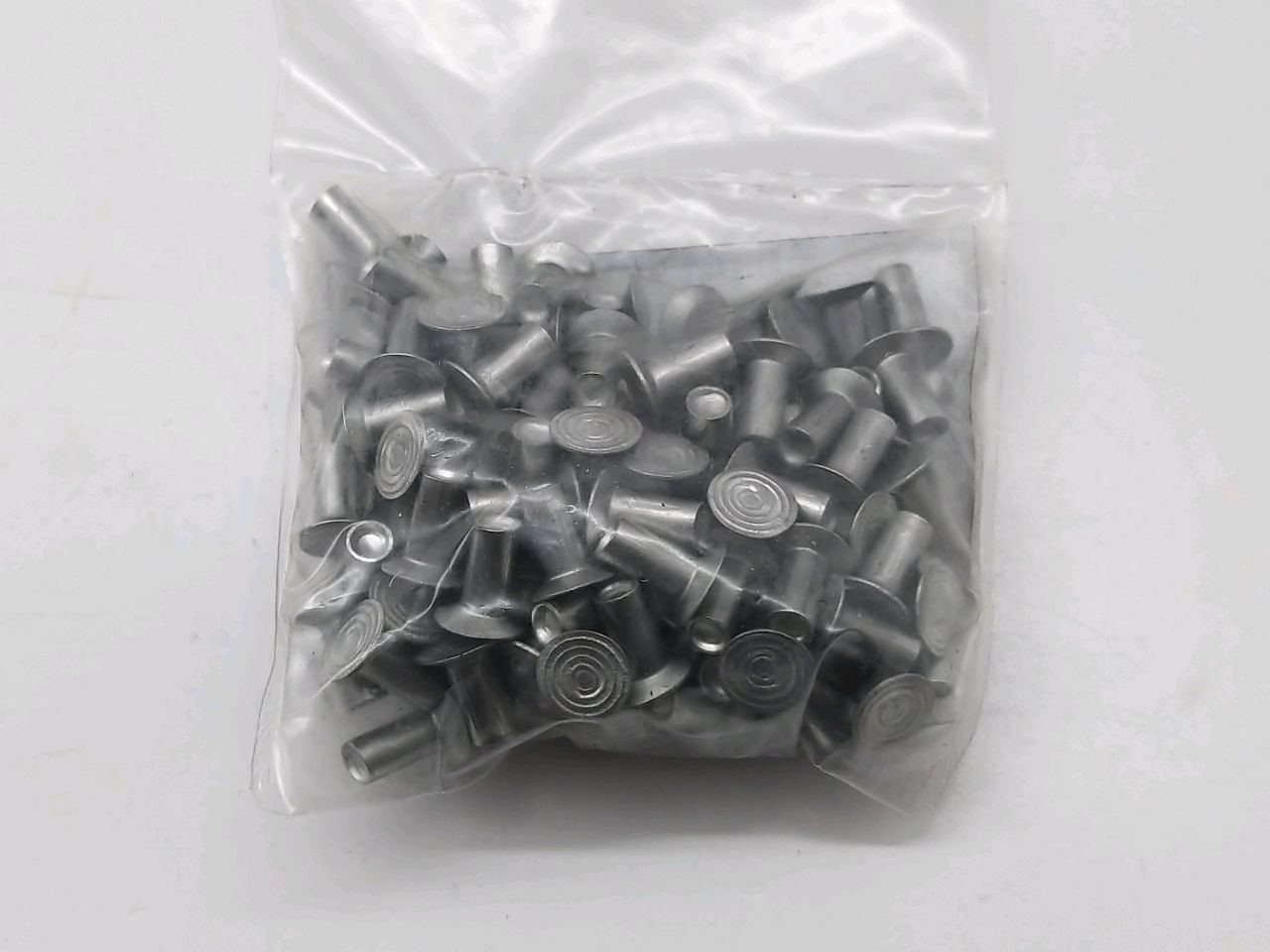 Set nituri de aluminiu Nr.24 (4x8.118buc)