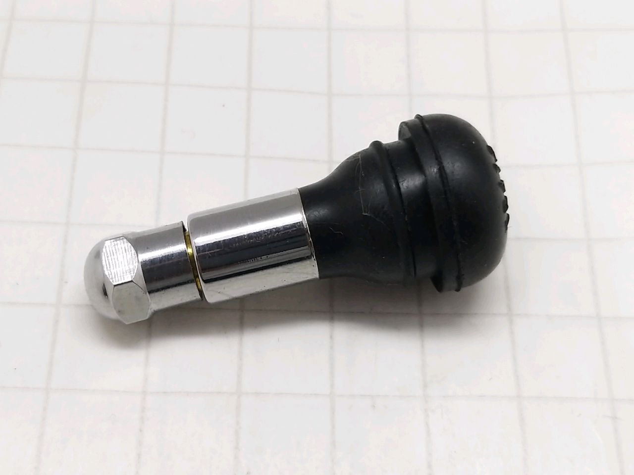 Вентиль резиновый, хром, L=42.5 mm, В=11,3 mm